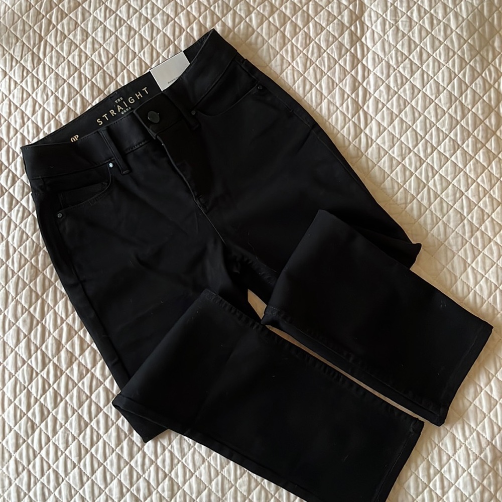 WHBM High Rise Straight Crop NWT size 0P black